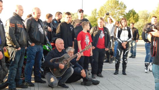  Moto Ekipa Gryfino wspiera walkę o życie i zdrowie Mateuszka