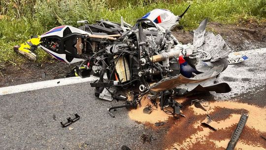 Motocykl zderzył się z samochodem osobowym. Kolejny wypadek w tym miejscu