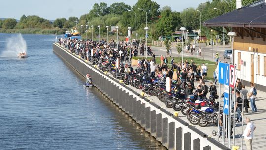 Motocykliści żegnają lato z odciną