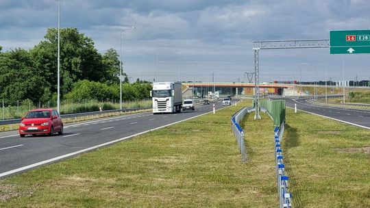 Można jechać nowym odcinkiem drogi S6 łączącej Szczecin z Gdańskiem