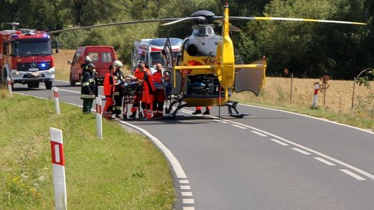 Musieli rozcinać karoserię, żeby uwolnić dwie ranne