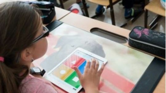 Muszą odbyć kwarantannę. Nauczanie zdalne mają kolejne klasy Muszą odbyć kwarantannę. Nauczanie zdalne mają kolejne klasy