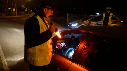 Myśl trzeźwo - nie siadaj za kierownicę po alkoholu