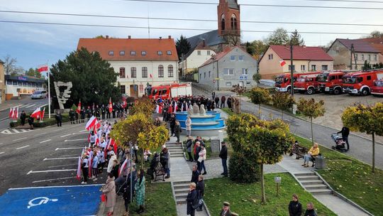 Na 104. rocznicę - 104 zdjęcia [fotorelacja z głównego placu celebracji]