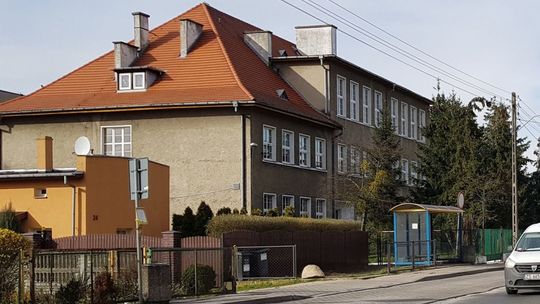 Na kwarantannie dzieci i nauczyciele. Zmiany w organizacji pracy szkół