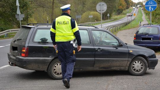 Na obszarze zabudowanym jechał 111 km/h. Zatrzymali mu prawko