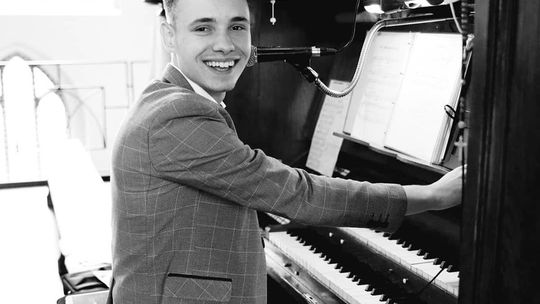 Na organach zagra gryfinianin Łukasz Tokarski. Zapraszamy na koncert