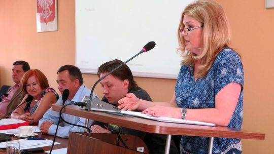 Na pierwszej sesji ustalą nawet pobory nowo wybranej wójt