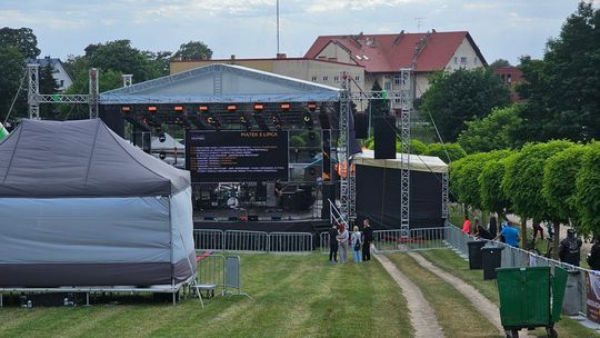 Na scenie wystąpią Kobranocka i Grubson. Wstęp wolny