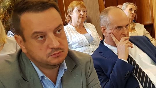 Na sesji będą "męczyć" sprawę studium. Którego radnego "przekona" tercet?