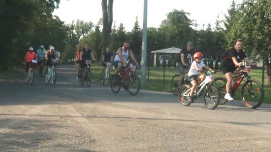 Na szlaku Pana Samochodzika, żagli, plaż, historii, legend, muzyki i tańca