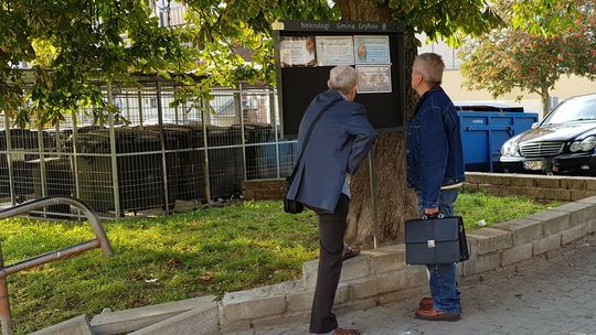 Na tablicach pojawiły się nowe klepsydry