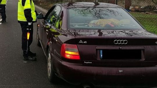 Na widok radiowozu zdecydowanie przyspieszył i próbował uciec Na widok radiowozu zdecydowanie przyspieszył i próbował uciec