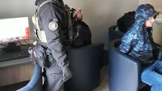 Na zewnątrz to był zwykły salon fryzjerski, a w środku...