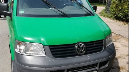 Naćpany uciekał przed policją kradzionym autem