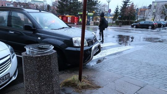 Nagminne parkowanie na pasach