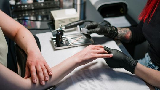 Najlepsze szczoteczki do paznokci? Wybierz sklep online beautyka.pl