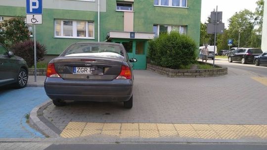 Nałogowa "mistrzyni parkowania"? 