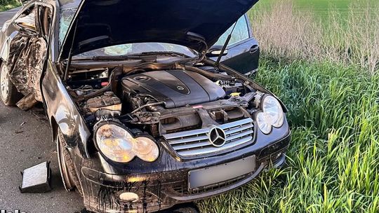 Nastolatek jechał za szybko. Rozbił się pod Gryfinem, a nie jechał sam