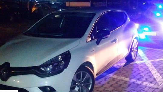 Nastolatek prowadził samochód pod wpływem amfetaminy. W domu miał narkotyki