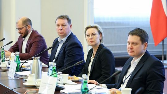 Dotacje do 50 tys. zł dla organizacji w mniejszych miejscowości. Koszyk regionalny