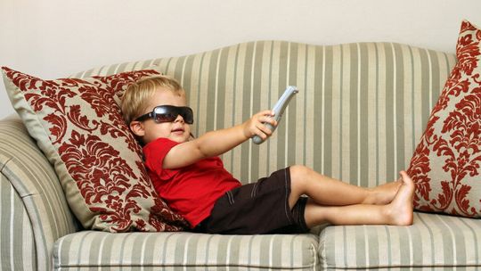 Kary KRRiT za mowę nienawiści i wulgaryzmy. Telewizja Republika na czele niechlubnego rankingu