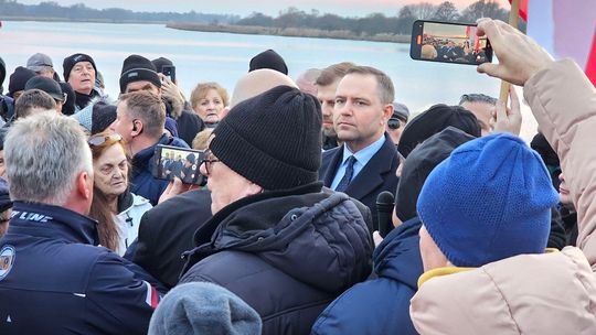 Nawrocki sprowadzał prostytutki dla gości i nie chce oczyszczenia w trybie wyborczym? Co zrobi PiS?