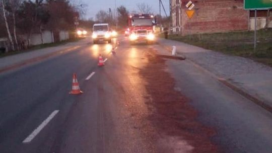 Neutralizowali plamę o długości 200 metrów