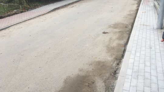 Nie ma możliwości wykonania pełnowymiarowego chodnika - uważają władze Gryfina