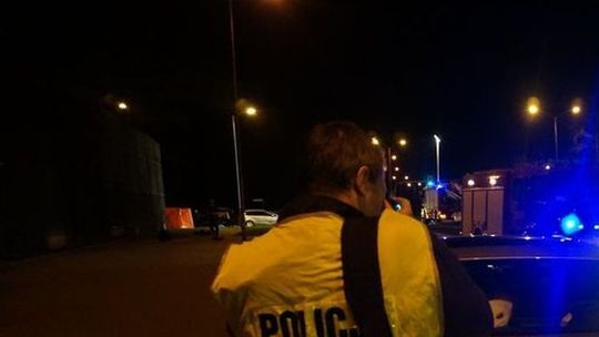 Nie wyrobił jaguarem na rondzie. Był pijany