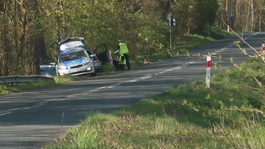 Nie zatrzymał się do kontroli i zaczął uciekać w las