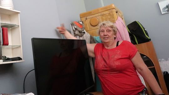 Niech idzie pod most! – powiedzieli mojej córce. 8-osobowa rodzina zajmuje pół mieszkania