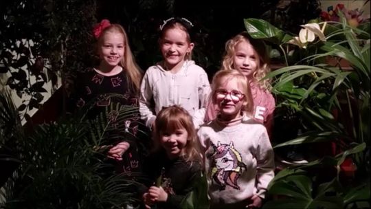 Niecodzienny prezent przygotowali dla babć i dziadków z okazji ich święta