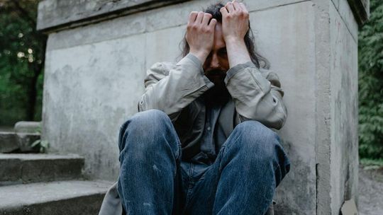 Nielegalne pożyczki rujnują życie. System nie działa