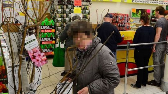 Niemkę okradli w Biedronce
