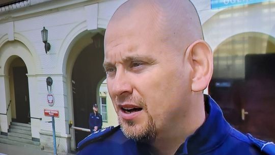 Niemowlę nie żyje. Dwaj bracia ranni. Policja poszukuje matki