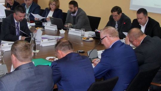 Niespodzianki tak, ale złożone w terminie