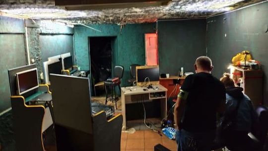 Niespodziewana kontrola w jaskini hazardu. Ukrainiec zatrzymany do wyjaśnień