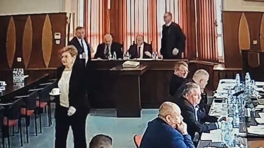 Nikitiński awanturował się na sesji. Przewodniczący musiał przerwać obrady