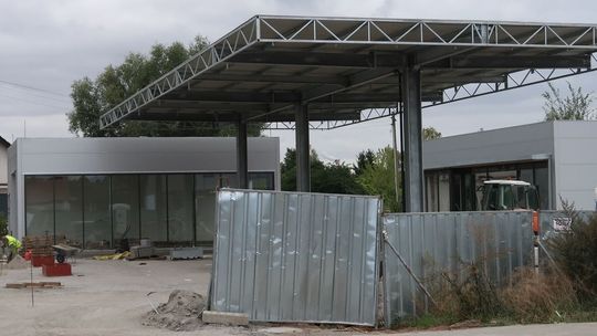Nowa stacja paliw w Gryfinie z opóźnieniem