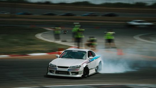 Bat na piratów czy przesada? Nowe prawo drogowe drastycznie ułatwia utratę uprawnień