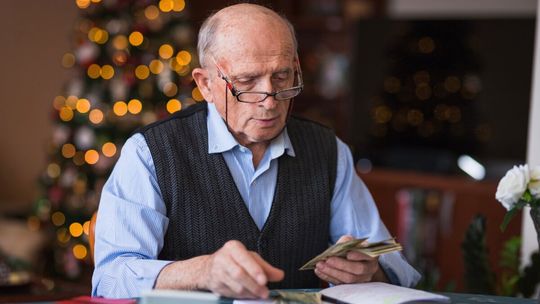 Żyjemy coraz dłużej. ZUS zmieni zasady wyliczania świadczeń dla seniorów Żyjemy coraz dłużej. ZUS zmieni zasady wyliczania świadczeń dla seniorów