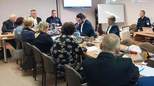 Nowego kierownika posterunku policji przedstawił komendant powiatowy