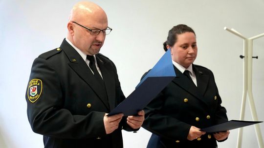 Nowi funkcjonariusze w szeregach Straży Miejskiej. Uroczyste ślubowanie w gryfińskim magistracie Nowi funkcjonariusze w szeregach Straży Miejskiej. Uroczyste ślubowanie w gryfińskim magistracie