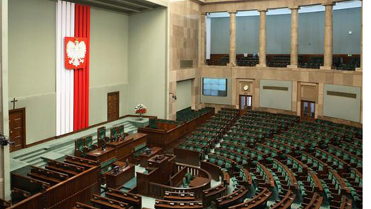 Posłowie elekci poznają Sejm RP. Zarobki i przywileje