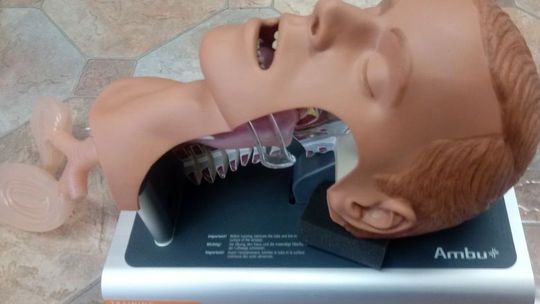 Nowotwory głowy i szyi. Z jakimi problemami borykają się pacjenci