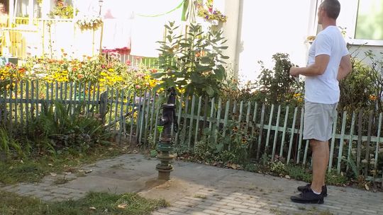 O pompie, która nie pompuje wody i pomocnym radnym