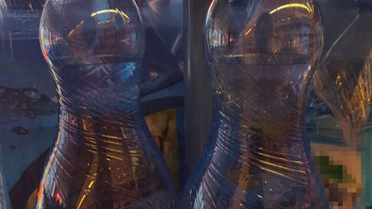 Obcą substancję stwierdzono w jednej butelce