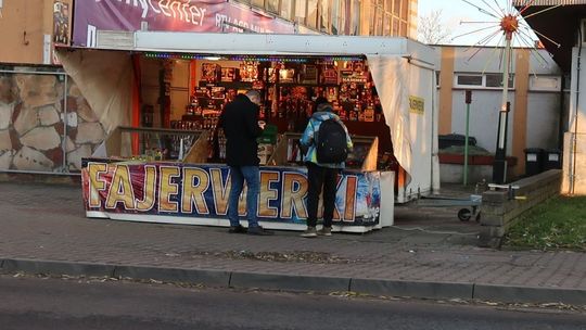 Od dziś ruszyła uliczna sprzedaż fajerwerków Od dziś ruszyła uliczna sprzedaż fajerwerków