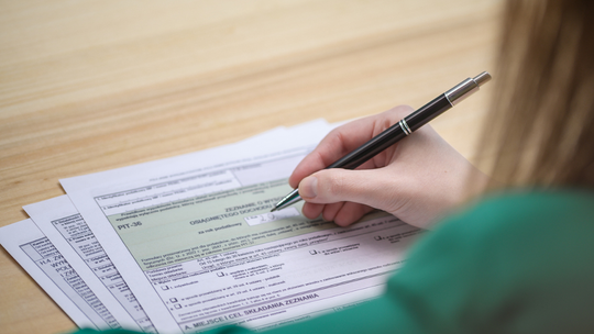 Od dziś ruszyły e-PIT-y, przez które rozliczają się miliony podatników Od dziś ruszyły e-PIT-y, przez które rozliczają się miliony podatników